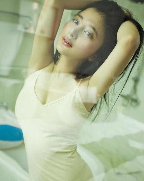 熊乃瑾性感火辣写真