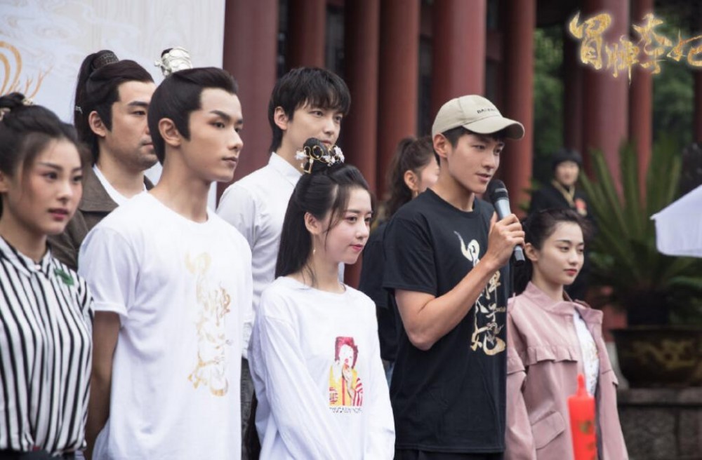 山寨小萌主开机发布会