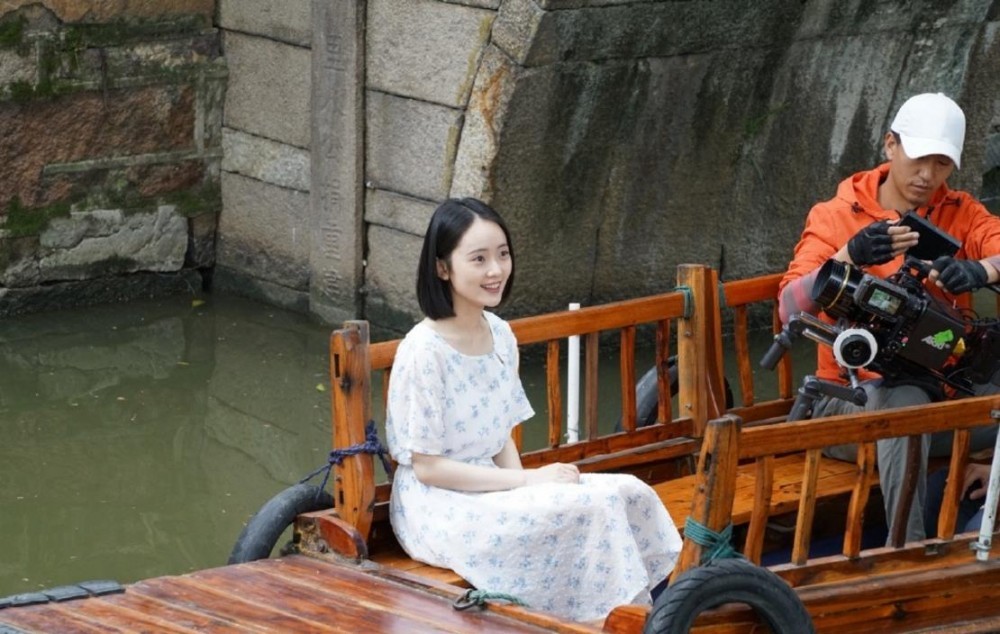 王迩忆璇片场照