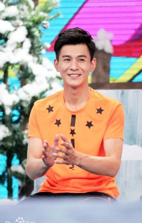 乔振宇参加《快乐大本营》照