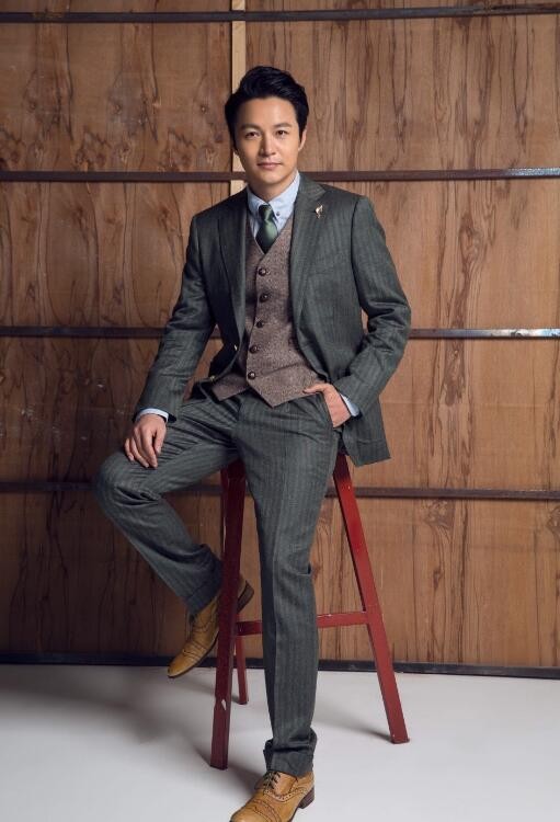 郑国霖绅士大片