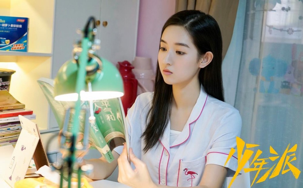 少年派钱三一邓小琪是兄妹吗？两人的母亲是什么关系？
