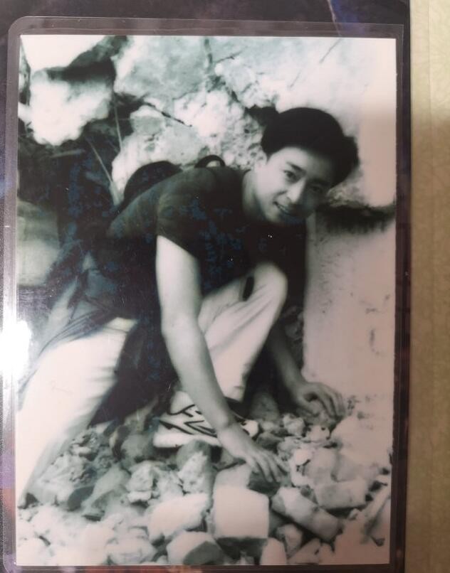 何中华童年青涩照