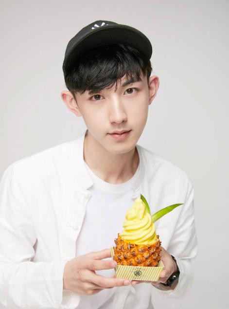 少年派钱三一是谁饰演的？钱三一扮演者郭俊辰个人资料、写真及生活照欣赏