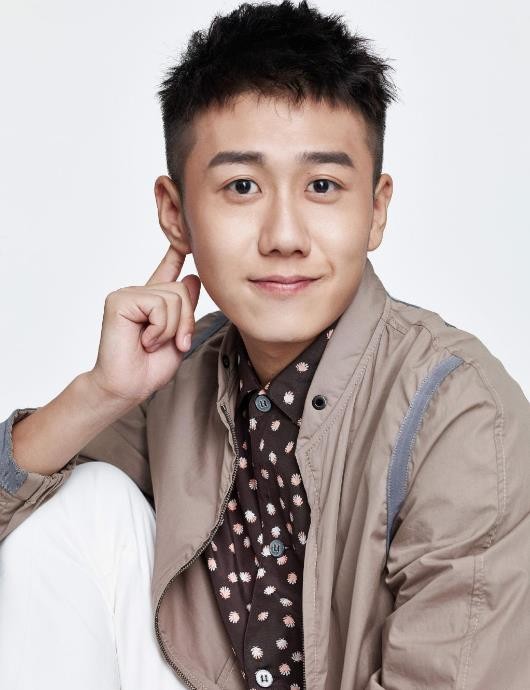 少年派江天昊是谁饰演的？江天昊扮演者姜冠南个人资料、写真及生活照欣赏