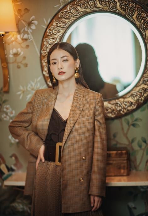 流淌的美好时光郝湉是谁饰演的？郝湉扮演者柴碧云个人资料、写真及生活照欣赏