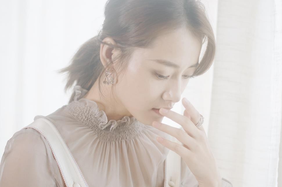 流淌的美好时光郝湉是谁饰演的？郝湉扮演者柴碧云个人资料、写真及生活照欣赏