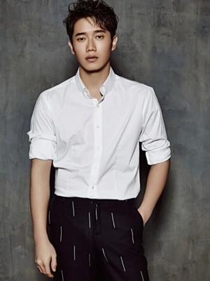 李嘉铭