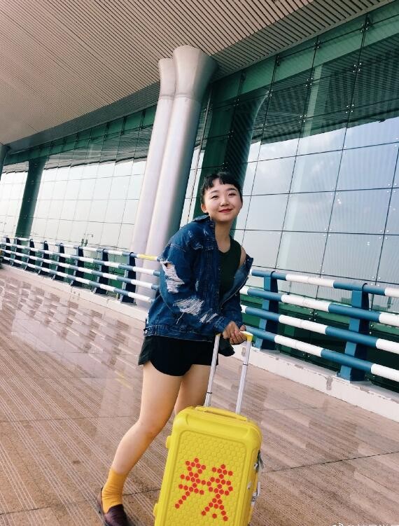 辣目洋子街拍写真