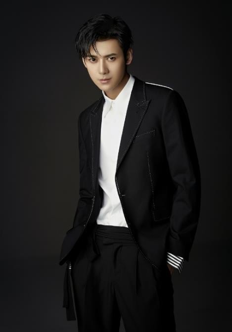 李鹤个人帅气写真