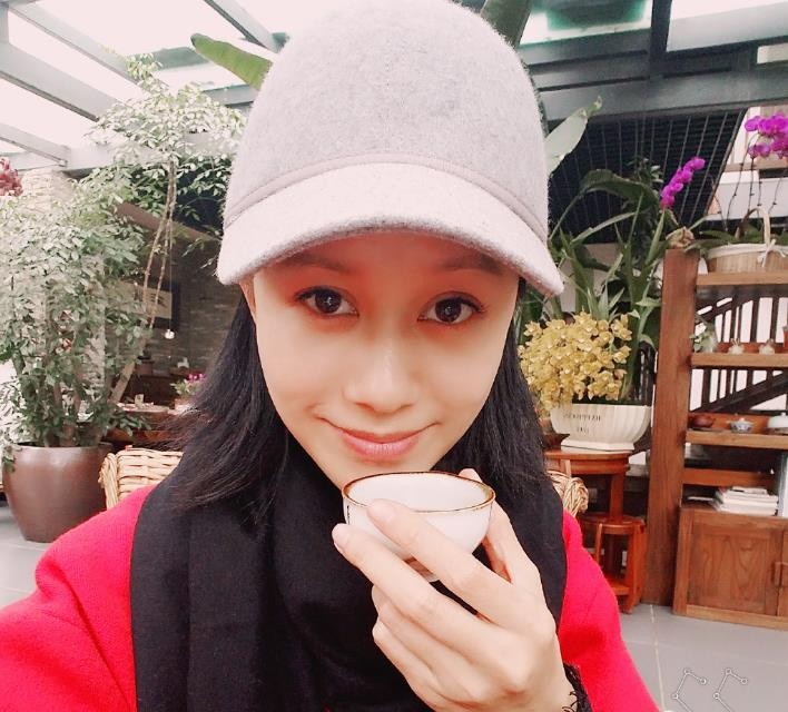 倪虹洁漂亮自拍