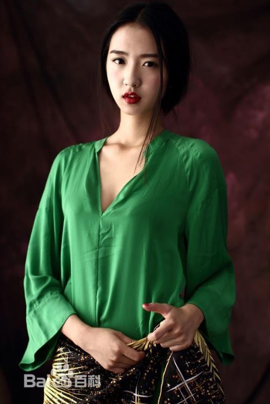许龄月性感写真