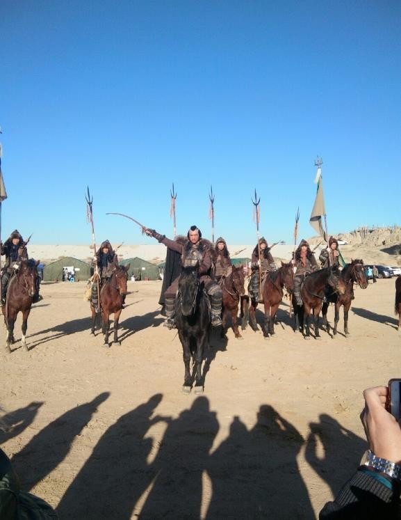 萍踪侠影片场照