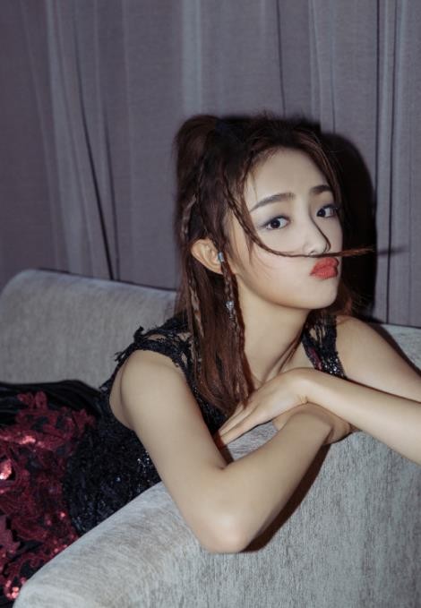 九州缥缈录嬴玉是谁饰演的？嬴玉扮演者吴佳怡个人资料、写真及生活照欣赏
