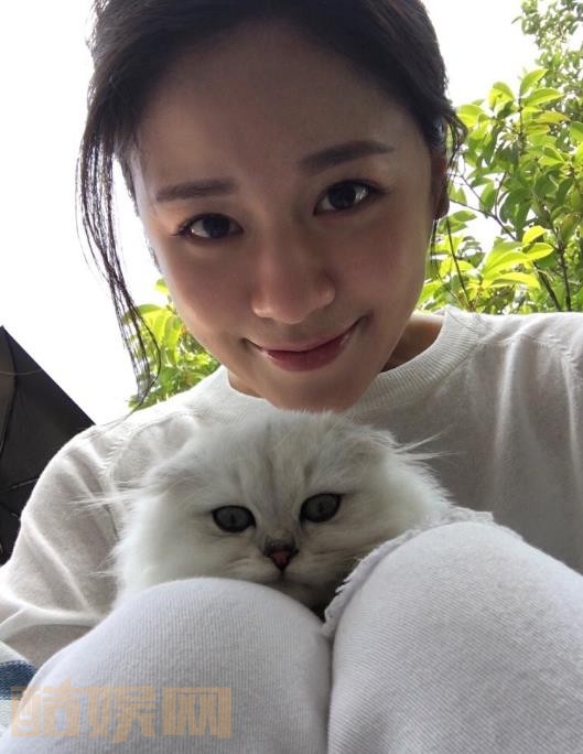 袁子芸萌宠照
