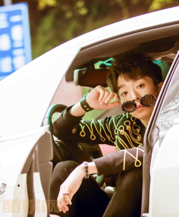 《穿越人海拥抱你》剧照