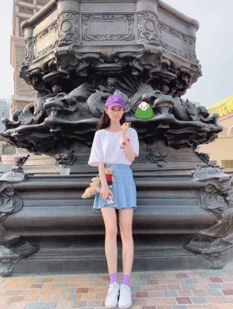 户外游玩街拍照