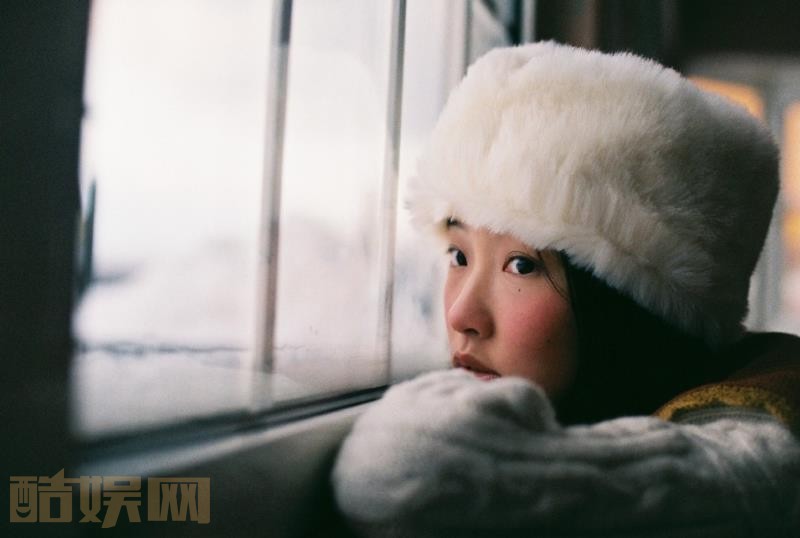 周依然冬日写真