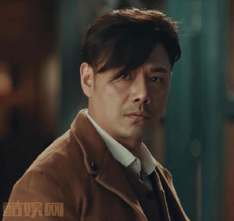 《烈火军校》霍小玉是什么人?霍小玉和郭书亭是什么关系?霍小玉喜欢郭书亭吗?