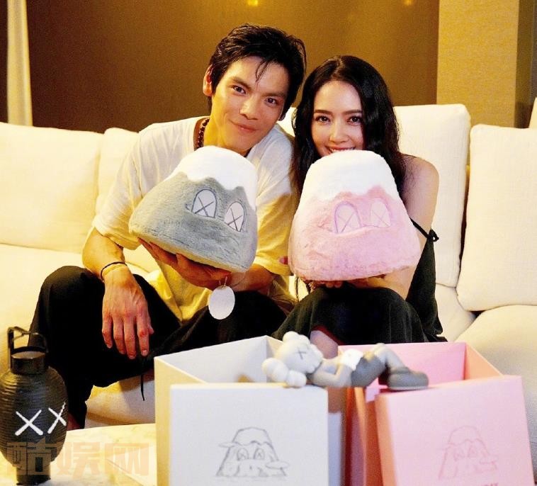 向佐个人资料简介 向佐和郭碧婷合照