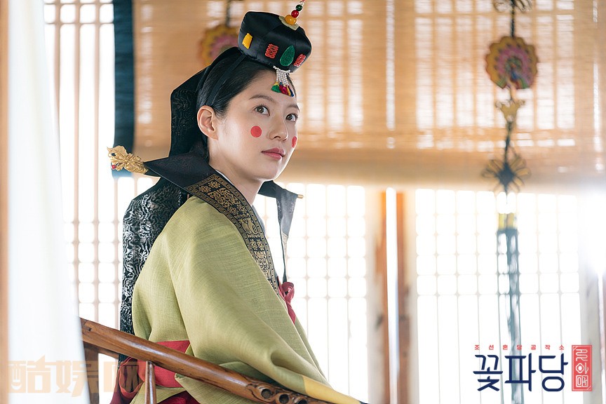 花党朝鲜婚姻介绍所剧情介绍 花党朝鲜婚姻介绍所剧照