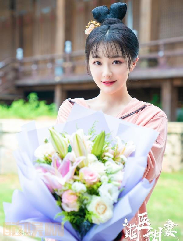 洪杉杉幕后片场照