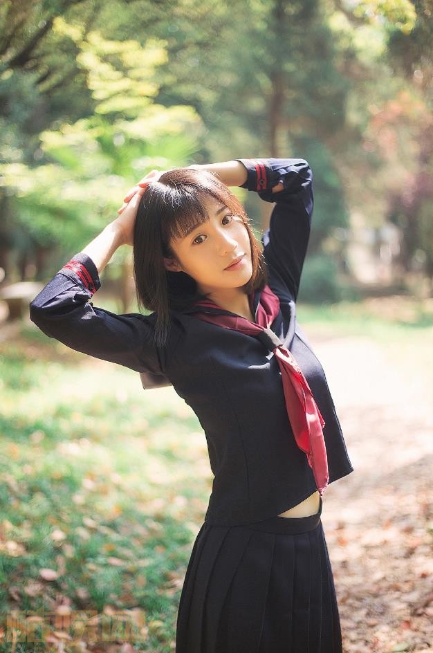 郑梓婷儿户外写真