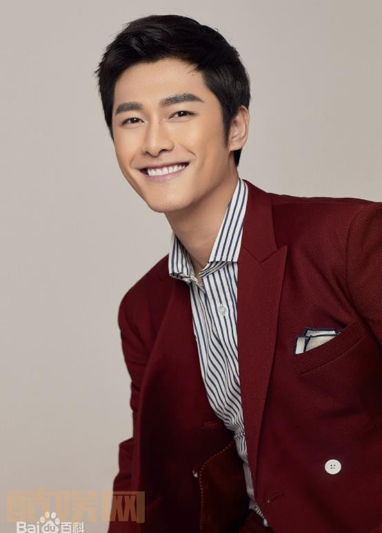 朱梓骁帅气大片