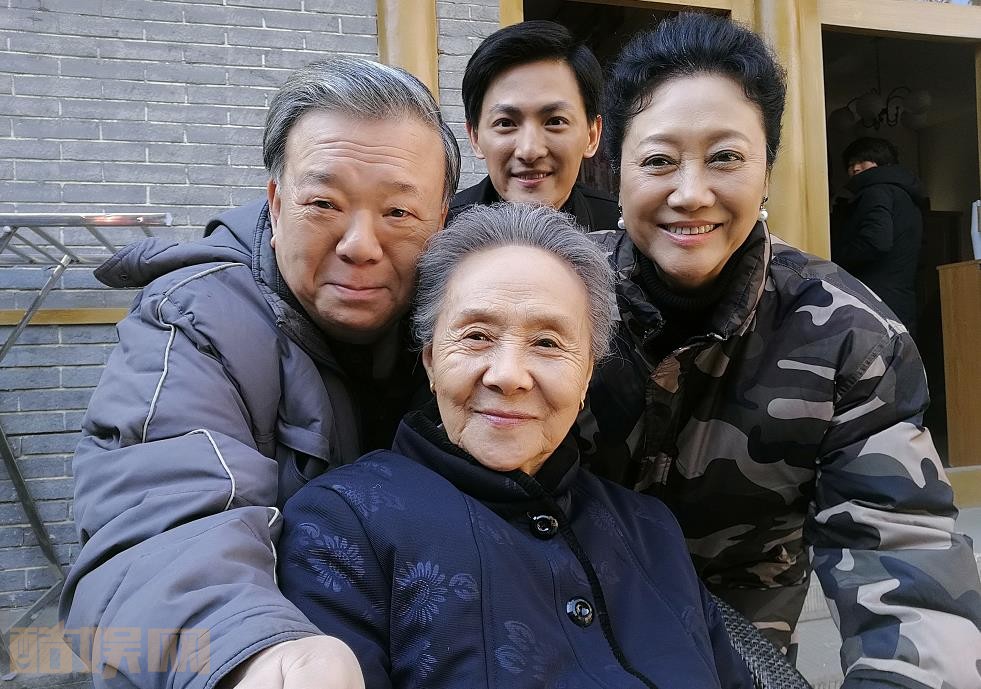 我爱北京天安门片场照