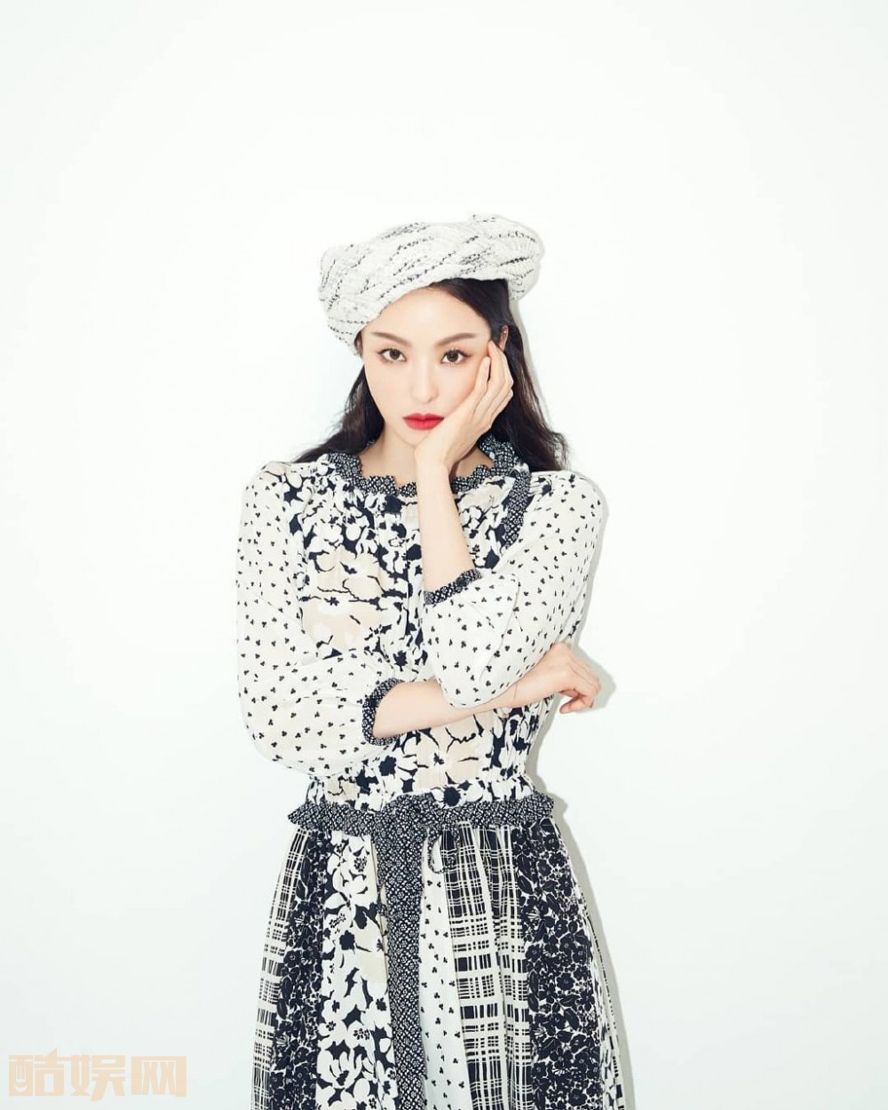 李多喜COSMOPOLITAN杂志画报写真