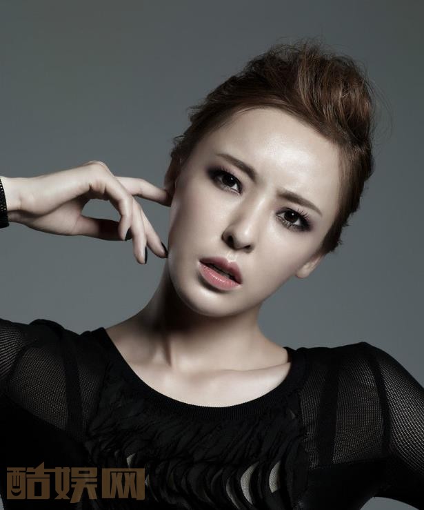 李多喜早期写真