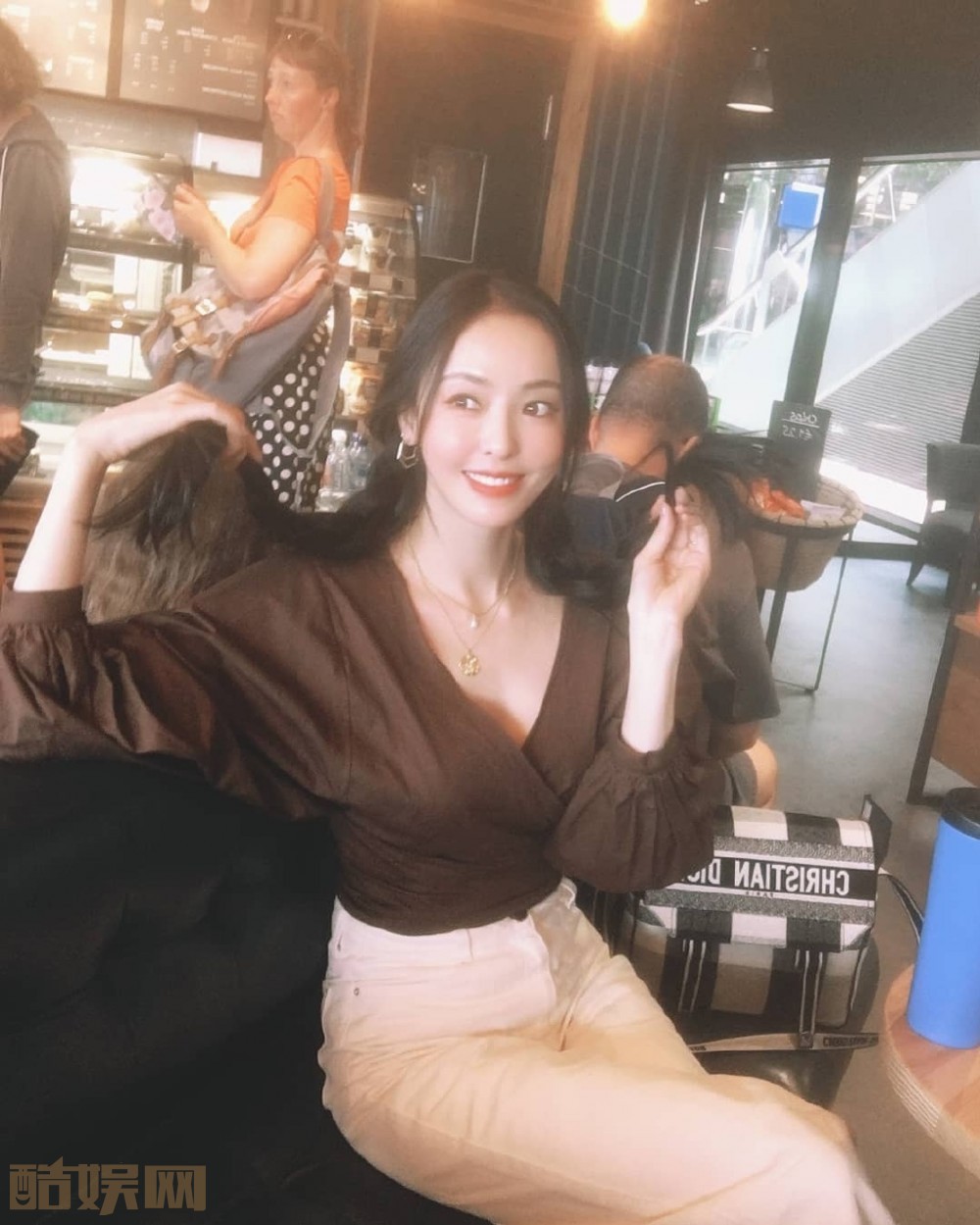 李多喜甜美日常照