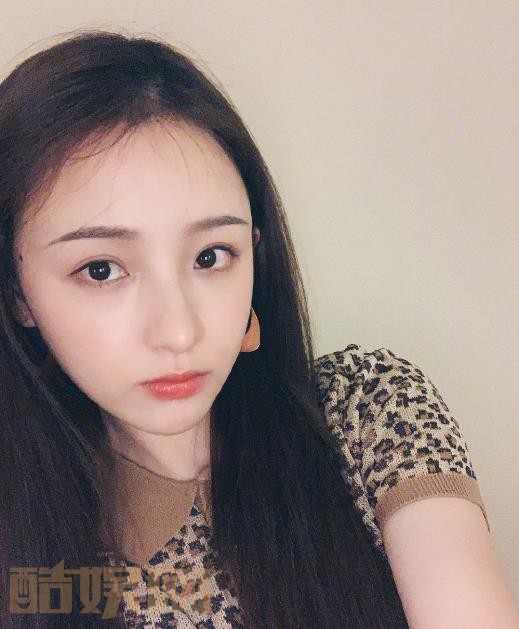 周二珂个人资料简介 周二珂素颜照