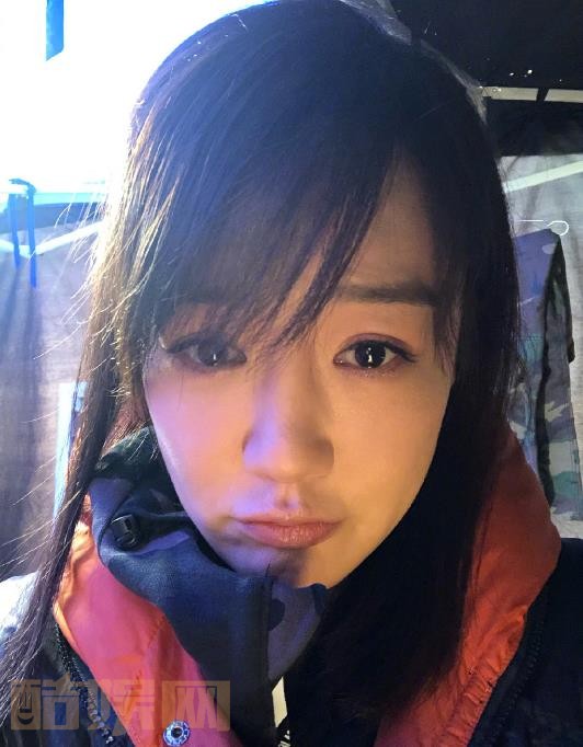 薛佳凝自拍照