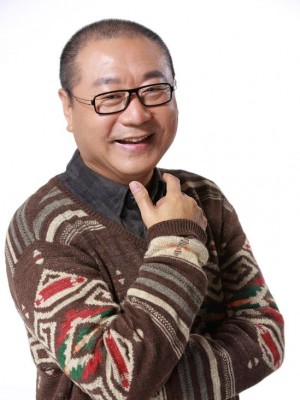 范伟