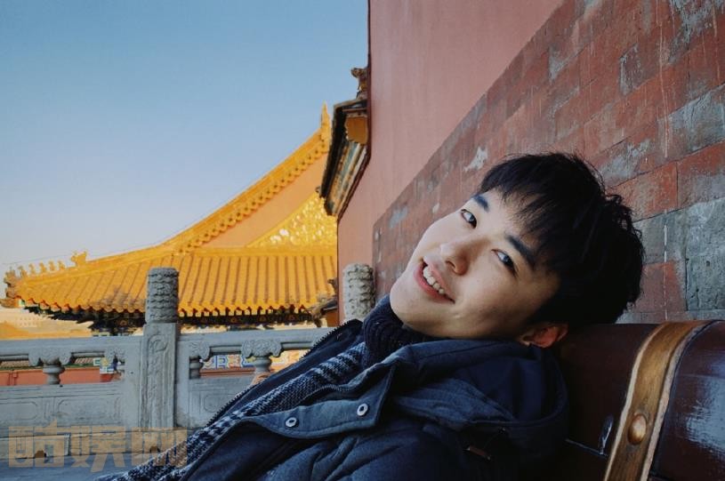 王楚渝个人资料简介 王楚渝自拍照