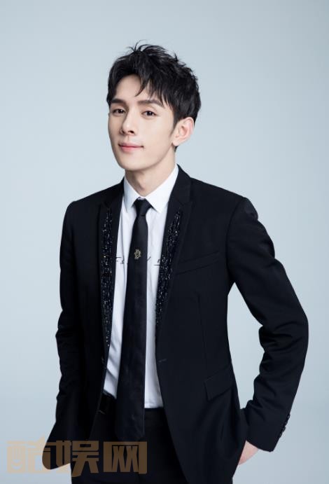 李佳琦个人写真