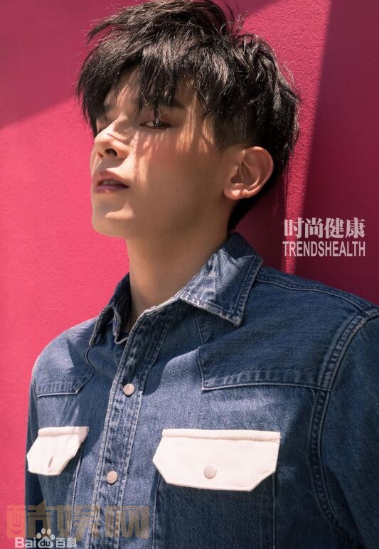姚弛杂志写真