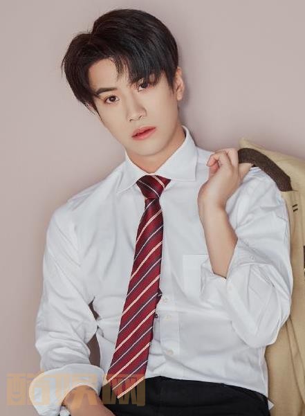 林敏生个人写真