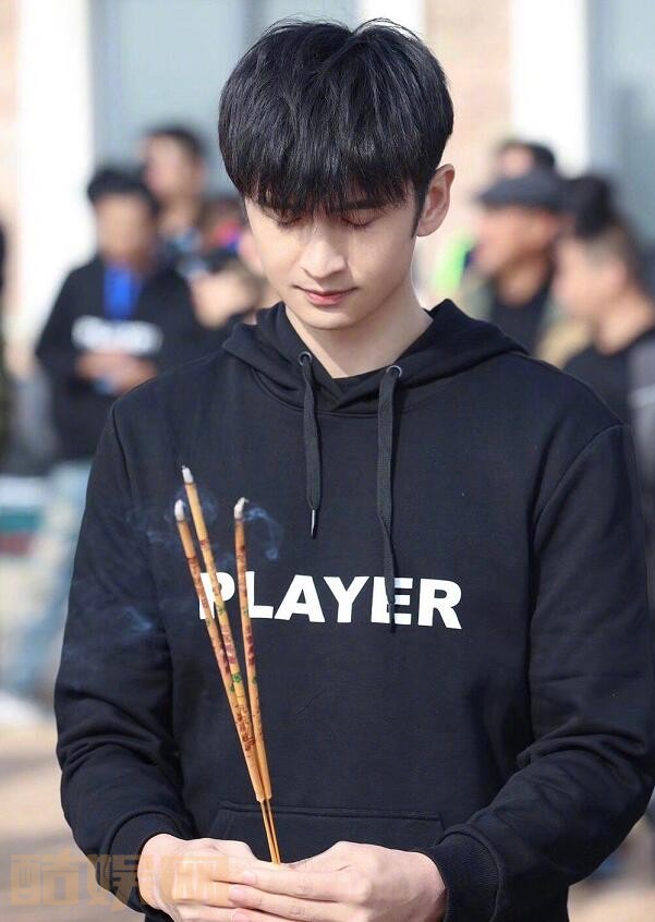 电视剧玩家剧情分集介绍第2集