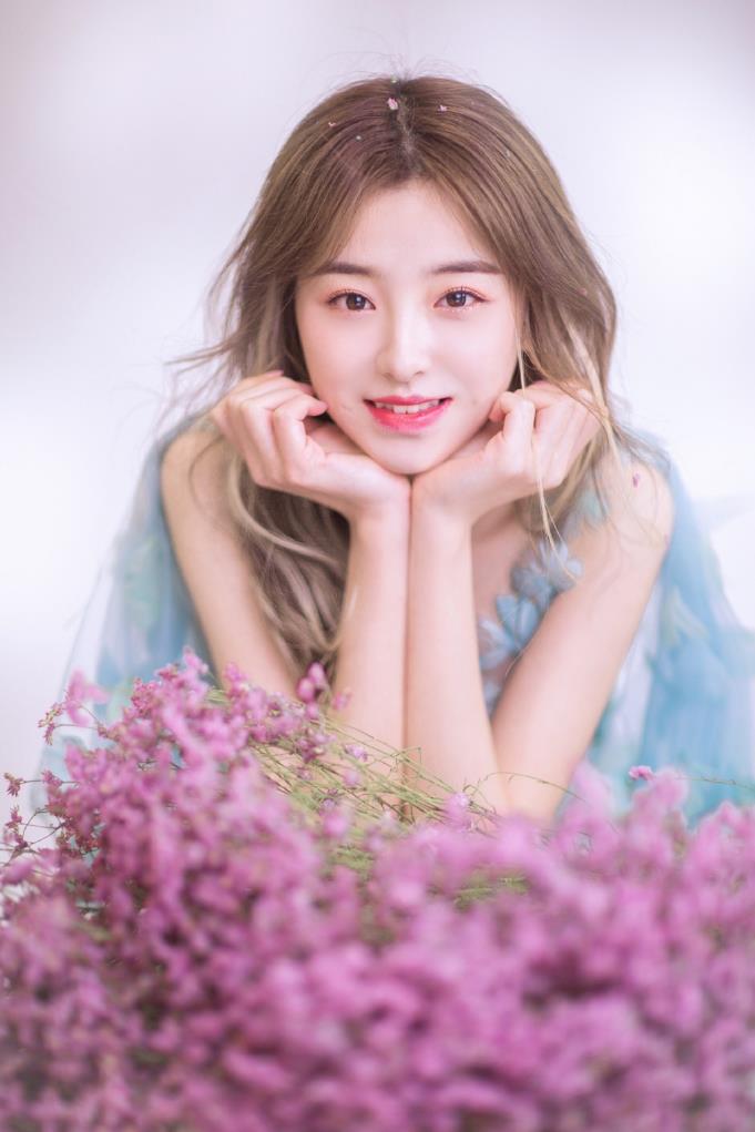 陈子蜜甜美气质写真