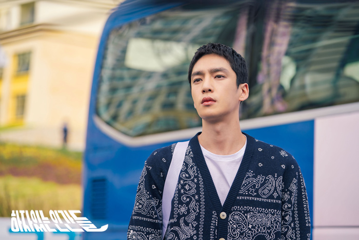 有瑕疵的人们剧情介绍 有瑕疵的人们剧照