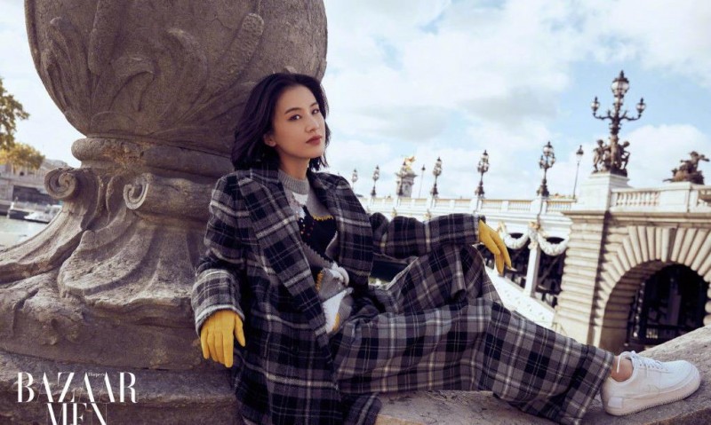 黄圣依芭莎男士杂志画报写真