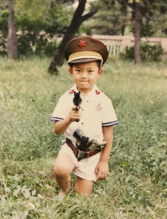 田峻丞小时候照片