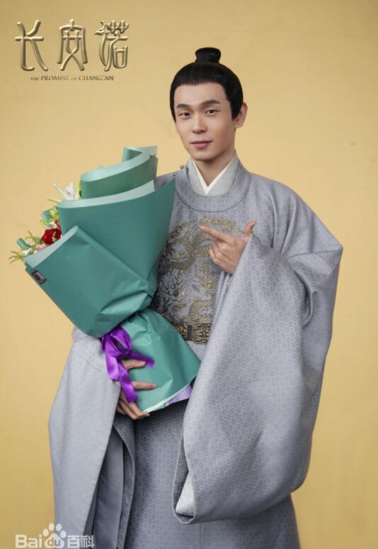 李泽幕后片场照