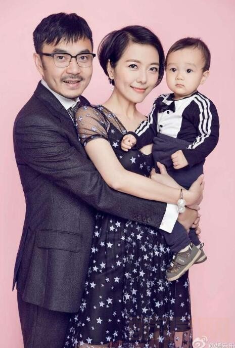 汪涵个人资料简介 汪涵和老婆杨乐乐、儿子一家三口