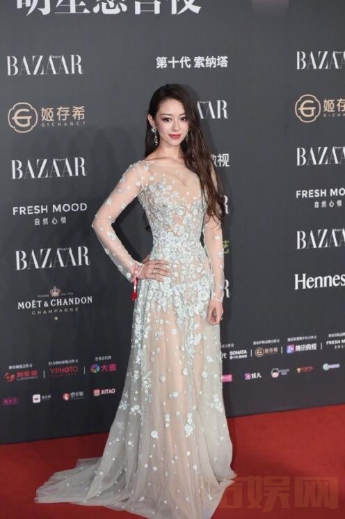 吉娜爱丽丝活动照