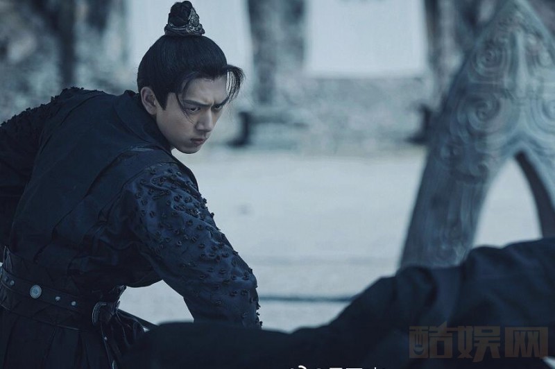 《剑王朝》大浮水牢关的什么人？大浮水牢所关的神秘人是什么身份？