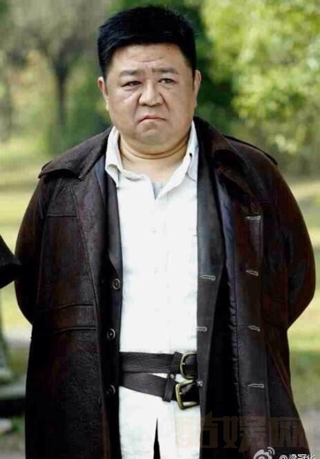 梁冠华现代剧照