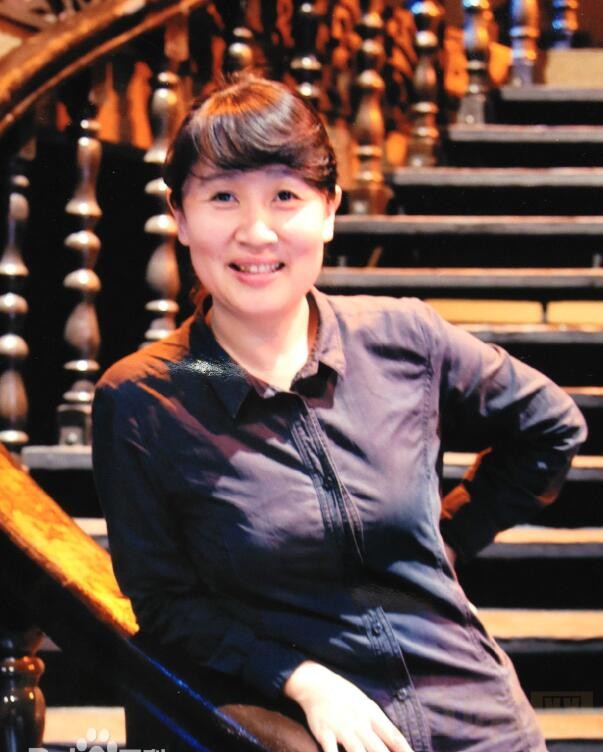 梁冠华个人资料简介 梁冠华老婆唐烨照片